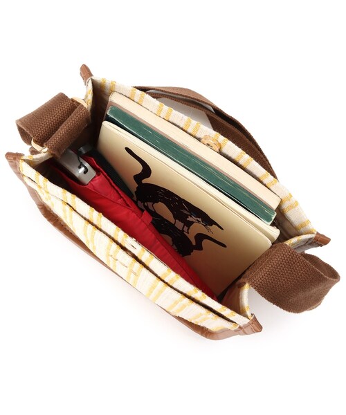 DRESKIP（ドレスキップ）の「◆【Lee別注】ストライプスクエアショルダーバッグ（ショルダーバッグ・レディース・ブラック系2/イエロー系2/ベージュ系2・00）」の11枚目の写真