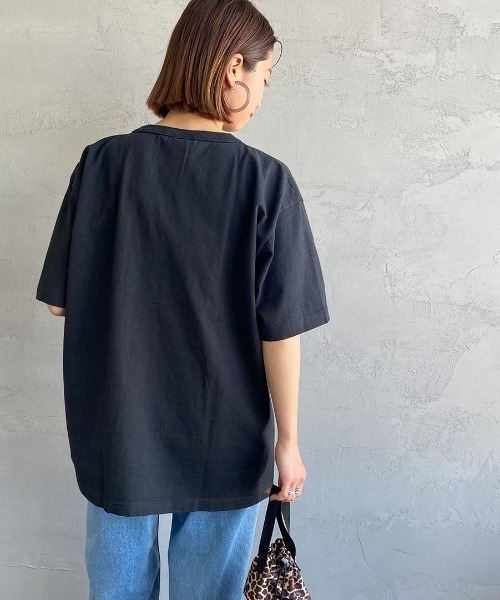 Champion（チャンピオン）の「[Champion/チャンピオン] T1011 ショートスリーブポケットTシャツ（Tシャツ/カットソー・レディース・ホワイト/ブラック・M/L/XL）」の19枚目の写真