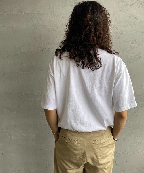 Champion（チャンピオン）の「[Champion/チャンピオン] T1011 ショートスリーブポケットTシャツ（Tシャツ/カットソー・レディース・ホワイト/ブラック・M/L/XL）」の7枚目の写真