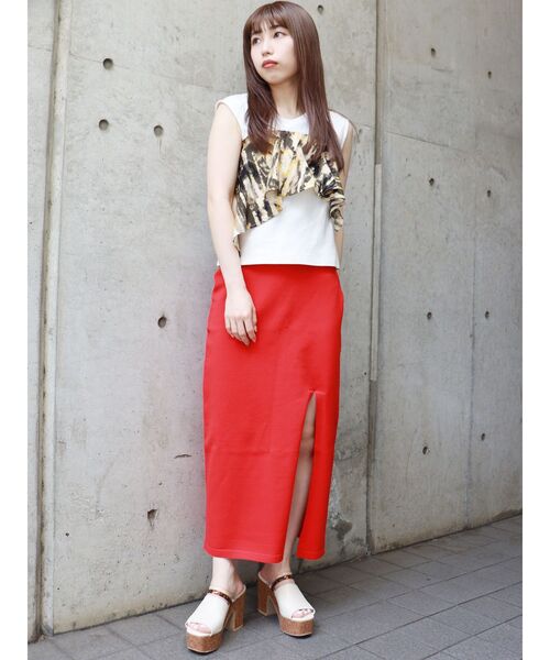 MURUA（ムルーア）の「タイトスリットニットスカート（スカート・レディース・ブラック/レッド/ブルー/グリーン・FREE）」の20枚目の写真