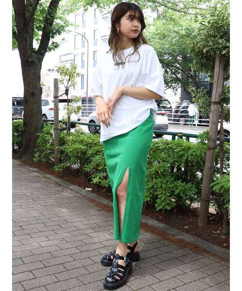 MURUA（ムルーア）の「タイトスリットニットスカート（スカート・レディース・ブラック/レッド/ブルー/グリーン・FREE）」の18枚目の写真