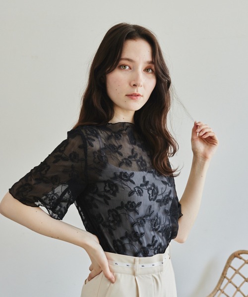 idem(イデム)の「sheer flower tops/シアー花柄トップス(シャツ/ブラウス・レディース・ホワイト/ブラック・FREE)」の8枚目の写真