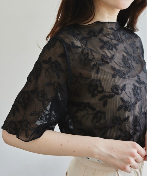 idem(イデム)の「sheer flower tops/シアー花柄トップス(シャツ/ブラウス・レディース・ホワイト/ブラック・FREE)」の14枚目の写真