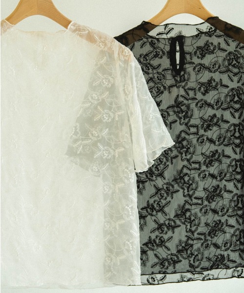 idem(イデム)の「sheer flower tops/シアー花柄トップス(シャツ/ブラウス・レディース・ホワイト/ブラック・FREE)」の13枚目の写真