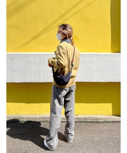 faff（ファフ）の「【faff 】チャビィバッグ / Chubby bag（ショルダーバッグ・レディース・ブラック/ライトホワイト/ダークベージュ・FREE）」の7枚目の写真