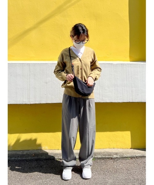 faff（ファフ）の「【faff 】チャビィバッグ / Chubby bag（ショルダーバッグ・レディース・ブラック/ライトホワイト/ダークベージュ・FREE）」の15枚目の写真