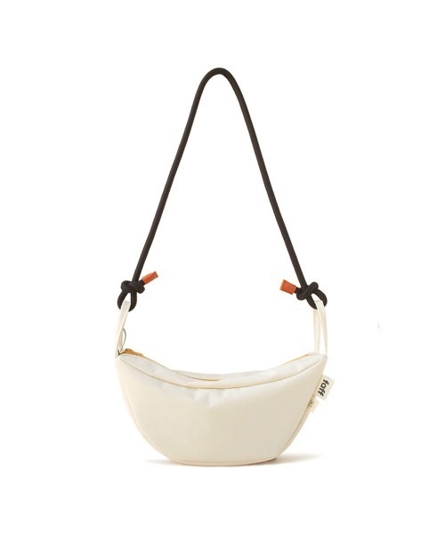 faff（ファフ）の「【faff 】チャビィバッグ / Chubby bag（ショルダーバッグ・レディース・ブラック/ライトホワイト/ダークベージュ・FREE）」の6枚目の写真