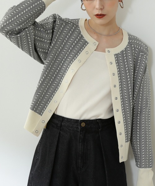 N.（N. Natural Beauty Basic）（エヌエヌナチュラルビューティーベーシック）の「◆ジャガードフォルムカーディガン（カーディガン/ボレロ・レディース・ホワイト系その他/ブラック系その他・MEDIUM）」の2枚目の写真