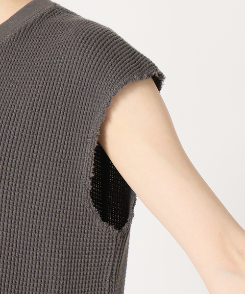 SLOBE IENA（スローブイエナ）の「ピースダイワッフルノースリーブ【洗濯機使用可能】（Tシャツ/カットソー・レディース・オレンジ/チャコールグレー/ブラウン・FREE）」の8枚目の写真