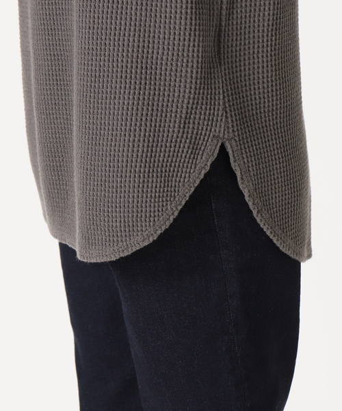 SLOBE IENA（スローブイエナ）の「ピースダイワッフルノースリーブ【洗濯機使用可能】（Tシャツ/カットソー・レディース・オレンジ/チャコールグレー/ブラウン・FREE）」の9枚目の写真