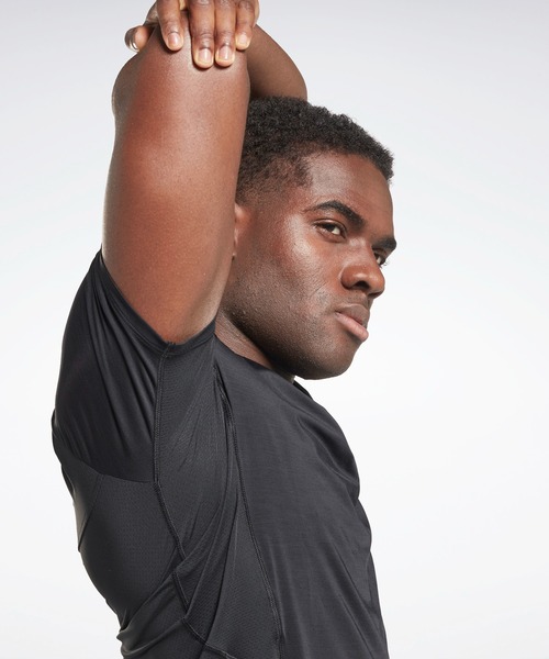 Reebok(リーボック)の「アクティブチル アスリート Tシャツ / Activchill Athlete T-Shirt(Tシャツ/カットソー・メンズ・ブラック/グレー/ターコイズブルー/ブルー・XX-LARGE/XXX-LARGE/X-SMALL/LARGE/X-LARGE/MEDIUM/SMALL/J/S/J/XO/J/L/J/M/J/O)」の9枚目の写真