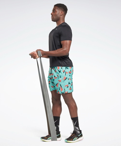 Reebok(リーボック)の「アクティブチル アスリート Tシャツ / Activchill Athlete T-Shirt(Tシャツ/カットソー・メンズ・ブラック/グレー/ターコイズブルー/ブルー・XX-LARGE/XXX-LARGE/X-SMALL/LARGE/X-LARGE/MEDIUM/SMALL/J/S/J/XO/J/L/J/M/J/O)」の6枚目の写真