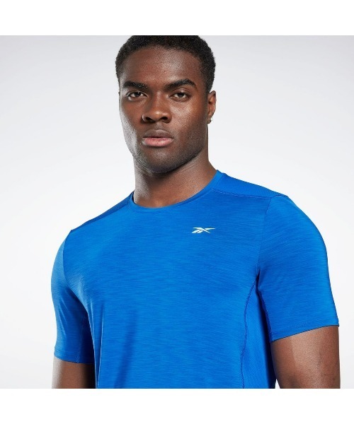 Reebok(リーボック)の「アクティブチル アスリート Tシャツ / Activchill Athlete T-Shirt(Tシャツ/カットソー・メンズ・ブラック/グレー/ターコイズブルー/ブルー・XX-LARGE/XXX-LARGE/X-SMALL/LARGE/X-LARGE/MEDIUM/SMALL/J/S/J/XO/J/L/J/M/J/O)」の15枚目の写真