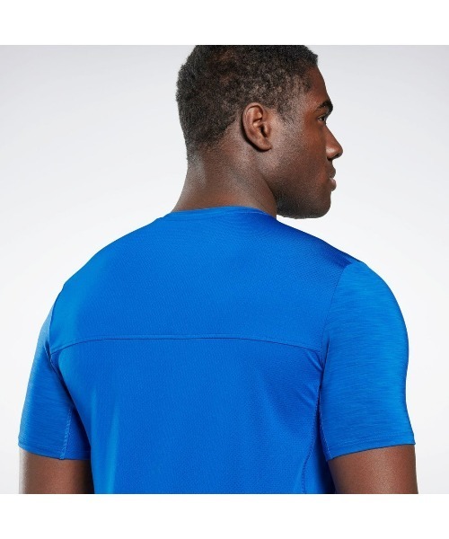 Reebok(リーボック)の「アクティブチル アスリート Tシャツ / Activchill Athlete T-Shirt(Tシャツ/カットソー・メンズ・ブラック/グレー/ターコイズブルー/ブルー・XX-LARGE/XXX-LARGE/X-SMALL/LARGE/X-LARGE/MEDIUM/SMALL/J/S/J/XO/J/L/J/M/J/O)」の16枚目の写真