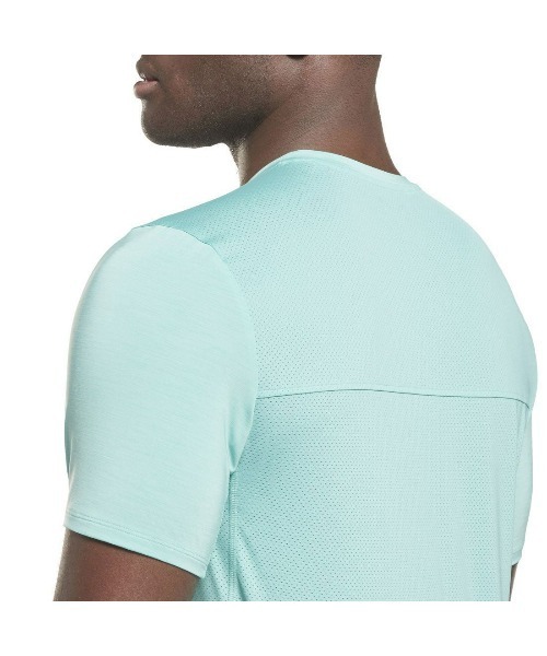 Reebok(リーボック)の「アクティブチル アスリート Tシャツ / Activchill Athlete T-Shirt(Tシャツ/カットソー・メンズ・ブラック/グレー/ターコイズブルー/ブルー・XX-LARGE/XXX-LARGE/X-SMALL/LARGE/X-LARGE/MEDIUM/SMALL/J/S/J/XO/J/L/J/M/J/O)」の19枚目の写真