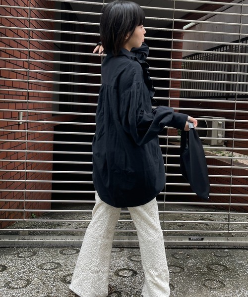 DuKKah(デュカ)の「Dukkah/フリルレースアップチュニックワンピース(ワンピース・レディース・ブラック/ナチュラル・X-SMALL)」の5枚目の写真