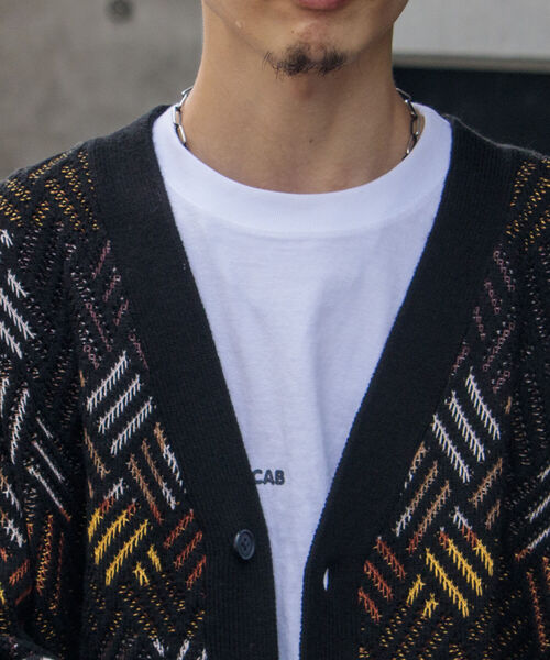 GLOSTER(グロスター)の「【GLOSTER/グロスター】幾何学柄 Vネック ジオメトリック柄 カーディガン(カーディガン/ボレロ・メンズ・ホワイト系その他/ブラック系その他・S/M/L)」の12枚目の写真