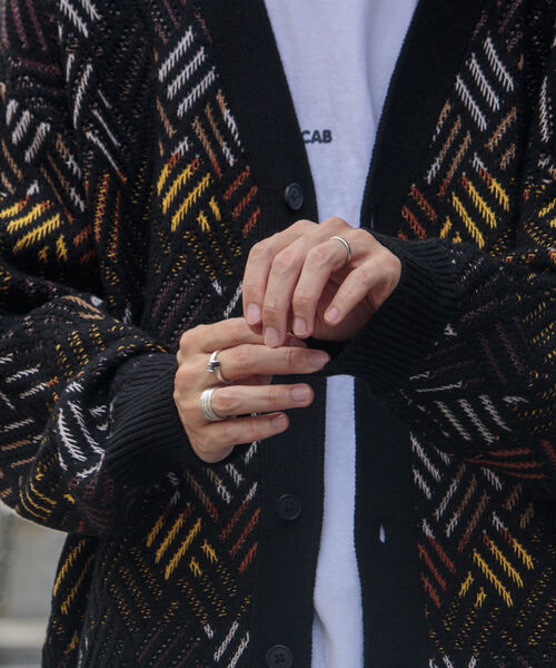 GLOSTER(グロスター)の「【GLOSTER/グロスター】幾何学柄 Vネック ジオメトリック柄 カーディガン(カーディガン/ボレロ・メンズ・ホワイト系その他/ブラック系その他・S/M/L)」の13枚目の写真