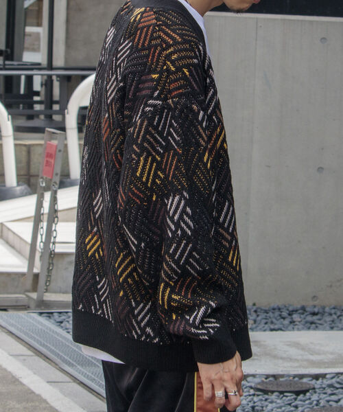 GLOSTER(グロスター)の「【GLOSTER/グロスター】幾何学柄 Vネック ジオメトリック柄 カーディガン(カーディガン/ボレロ・メンズ・ホワイト系その他/ブラック系その他・S/M/L)」の14枚目の写真