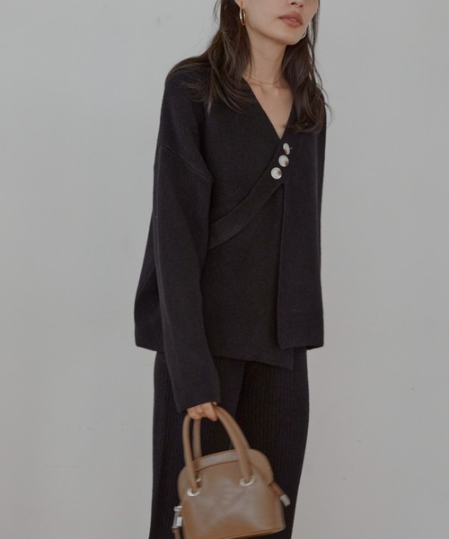 ACYM（アシーム）の「Asymmetric button knit SETUP（サロペット/オーバーオール・レディース・ブラック/ホワイト・FREE）」の18枚目の写真