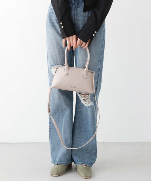 archives（アルシーヴ）の「ラウンドミニボストン（ボストンバッグ・レディース・アイボリー/ブラック/グレイッシュベージュ・FREE）」の11枚目の写真