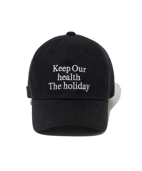 Millo Archive（ミロ アーカイブ）の「【millo 】ホリデーシグネチャーボールキャップ / Holiday signature ball cap（キャップ・レディース・レッド/バーガンディー/レンガ/グリーン/モスグリーン/カーキブラウン/インディゴブルー/ミント/ブラック×グレー/モカ/ラベンダー/ダークブルー/ネイビー/ライトパープル/チャコール/ベージュ/ライトピンク/スモークピンク/ブルーグレー/チョコ/ライトブルー/スカイブルー/カーキ/ブラック/クリーム/グレー/ブルー/ダークパープル/ワインレッド/ライム/ライトグリーン/コーラルピンク/ダークインディゴブルー/オレンジ/エメラルド/レモンイエロー/ブルーグラス/アッシュグレー/パープル/ブラックミックス/ライトホワイト/カリビアンブルー/ホワイト×ブラック/サファリグリーン/ホワイト×ネイビー・FREE）」の5枚目の写真