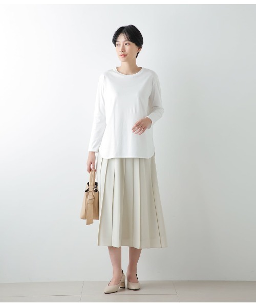 NEWYORKER(ニューヨーカー)の「ライトスムース ラウンドヘムカットソー(Tシャツ/カットソー・レディース・ブラック/ホワイト/ライトグレー・M/L)」の7枚目の写真
