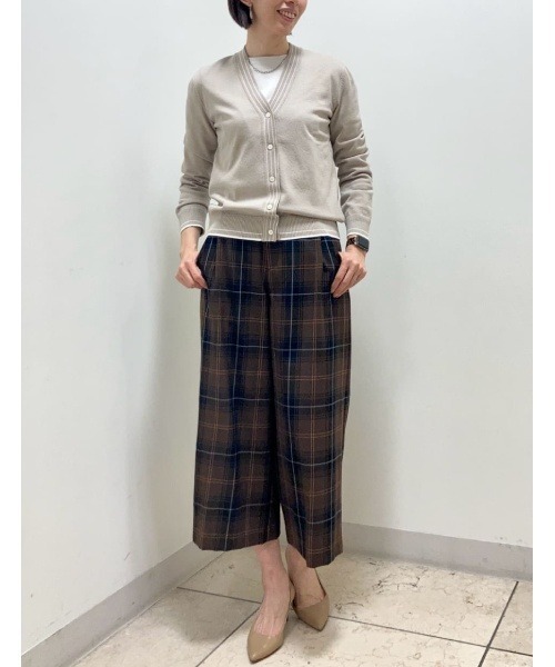 NEWYORKER(ニューヨーカー)の「ライトスムース ラウンドヘムカットソー(Tシャツ/カットソー・レディース・ブラック/ホワイト/ライトグレー・M/L)」の20枚目の写真