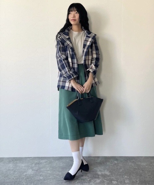 NEWYORKER(ニューヨーカー)の「ライトスムース ラウンドヘムカットソー(Tシャツ/カットソー・レディース・ブラック/ホワイト/ライトグレー・M/L)」の21枚目の写真