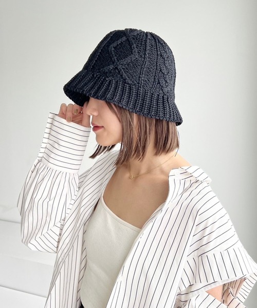 Heather(ヘザー)の「ツイストサマーバケハ 199327(ハット・レディース・グレー/アイボリー/ブラック・ONE SIZE)」の1枚目の写真