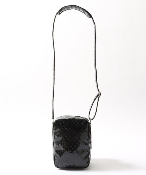 DAIRIKU(ダイリク)の「【DAIRIKU / ダイリク】Star Embossing Enamel Bag(ショルダーバッグ・メンズ・ブラック/ホワイト・FREE)」の5枚目の写真