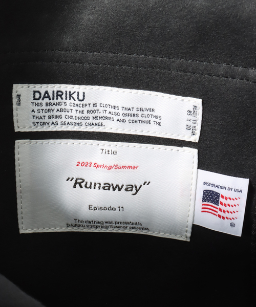 DAIRIKU(ダイリク)の「【DAIRIKU / ダイリク】Star Embossing Enamel Bag(ショルダーバッグ・メンズ・ブラック/ホワイト・FREE)」の14枚目の写真