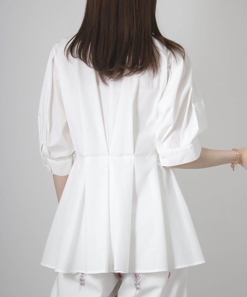 Social GIRL（ソーシャルガール）の「ウエストタックシャツ（シャツ/ブラウス・レディース・ブラック/グレイッシュベージュ/サックスブルー/オフホワイト・M）」の2枚目の写真