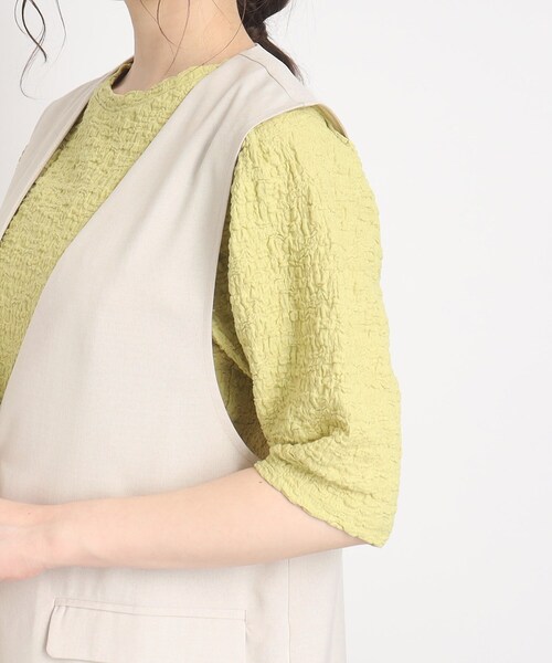 Cutie Blonde（キューティーブロンド）の「◆【セットアップ可】Tシャツに合わせるだけでこなれ感UP 麻調Vネックジレ（ベスト・レディース・ブラック/ナチュラル・00）」の18枚目の写真