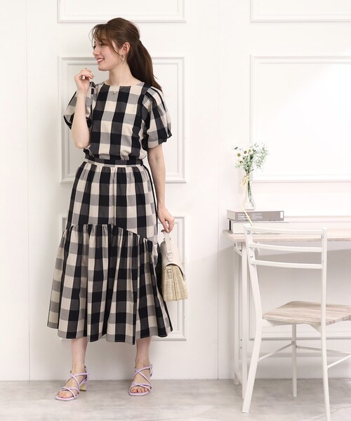 couture brooch（クチュールブローチ）の「◆【セットアップ可能/ぽわん袖でふんわり華奢魅せ】ブロックチェックブラウス（シャツ/ブラウス・レディース・ブラック系1/ネイビー系1・40/38/42）」の7枚目の写真