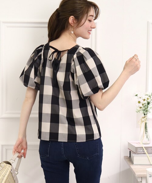 couture brooch（クチュールブローチ）の「◆【セットアップ可能/ぽわん袖でふんわり華奢魅せ】ブロックチェックブラウス（シャツ/ブラウス・レディース・ブラック系1/ネイビー系1・40/38/42）」の11枚目の写真