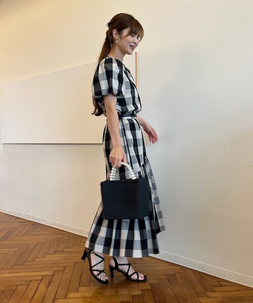 couture brooch（クチュールブローチ）の「◆【セットアップ可能/ぽわん袖でふんわり華奢魅せ】ブロックチェックブラウス（シャツ/ブラウス・レディース・ブラック系1/ネイビー系1・40/38/42）」の16枚目の写真