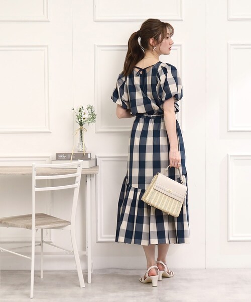 couture brooch（クチュールブローチ）の「◆【セットアップ可能/ぽわん袖でふんわり華奢魅せ】ブロックチェックブラウス（シャツ/ブラウス・レディース・ブラック系1/ネイビー系1・40/38/42）」の22枚目の写真