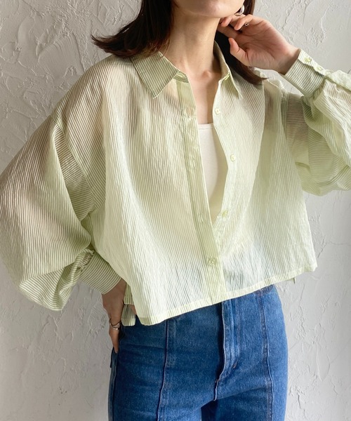 She's Closet(シーズクローゼット)の「ボリュームスリーブショート丈長袖ストライプシアーシャツ(シャツ/ブラウス・レディース・グリーン/ベージュ/パープル/グレー/ブルー/ネイビー/オレンジ/ピンク/イエロー/ホワイト・FREE)」の5枚目の写真