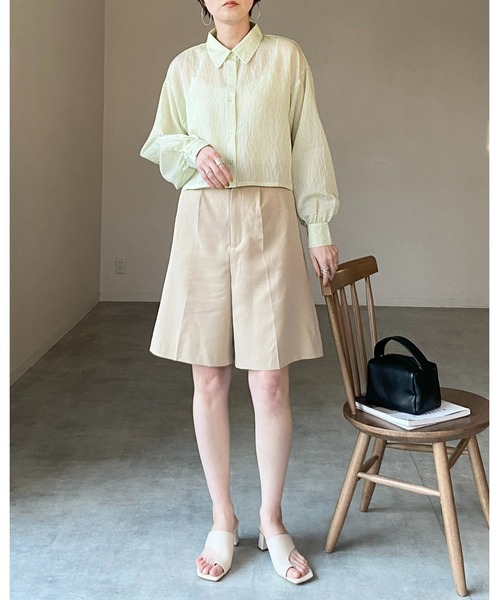 She's Closet(シーズクローゼット)の「ボリュームスリーブショート丈長袖ストライプシアーシャツ(シャツ/ブラウス・レディース・グリーン/ベージュ/パープル/グレー/ブルー/ネイビー/オレンジ/ピンク/イエロー/ホワイト・FREE)」の17枚目の写真