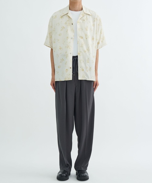 URU(ウル)の「RAYON PRINT SHORT SLEEVE SHIRTS(シャツ/ブラウス・メンズ・ネイビー/ベージュ・1/2)」の3枚目の写真