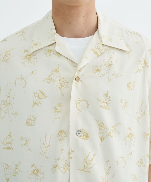 URU(ウル)の「RAYON PRINT SHORT SLEEVE SHIRTS(シャツ/ブラウス・メンズ・ネイビー/ベージュ・1/2)」の7枚目の写真