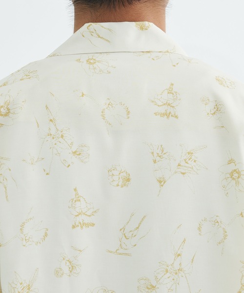 URU(ウル)の「RAYON PRINT SHORT SLEEVE SHIRTS(シャツ/ブラウス・メンズ・ネイビー/ベージュ・1/2)」の11枚目の写真