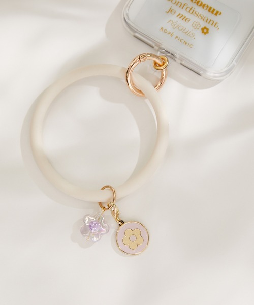 ROPE' PICNIC（ロペピクニック）の「新色追加/フラワーチャーム付きスマホリングストラップ（スマホグッズ・レディース・ブラック/キナリ/ベージュ系その他3/ブルー系その他4/ピンク系その他2/ラベンダー/キャメル・FREE）」の2枚目の写真