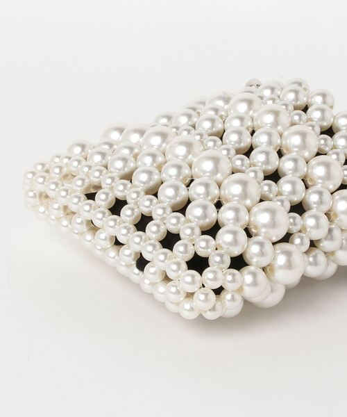 tolene(トレネ)の「2wayビーズ編みミニハンドバッグ(ハンドバッグ・レディース・オフホワイト/シルバー/ブラック・FREE)」の4枚目の写真