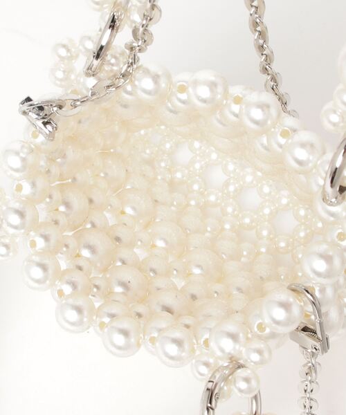 tolene(トレネ)の「2wayビーズ編みミニハンドバッグ(ハンドバッグ・レディース・オフホワイト/シルバー/ブラック・FREE)」の5枚目の写真