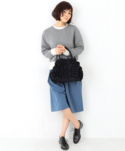 【美品】Ray BEAMSフリルトートバッグ レイビームス] キャンパス・バッグ フリル ビジュー カゴ バッグ