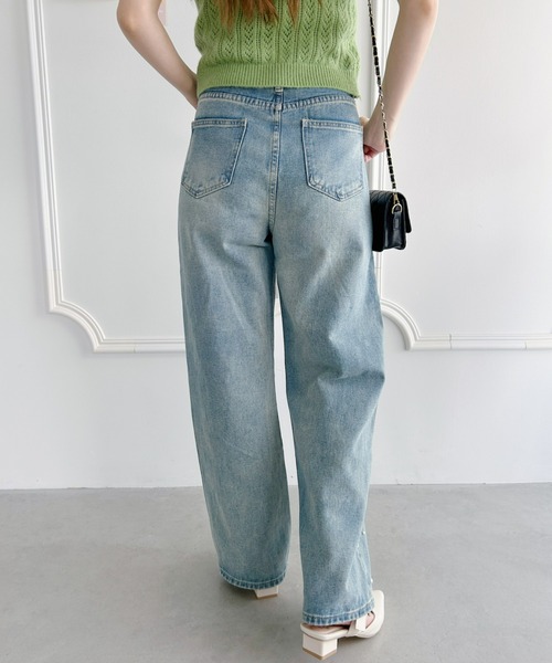 Loueme（ルエム）の「パールデニムパンツ（デニムパンツ・レディース・ライトブルー・M/S）」の4枚目の写真