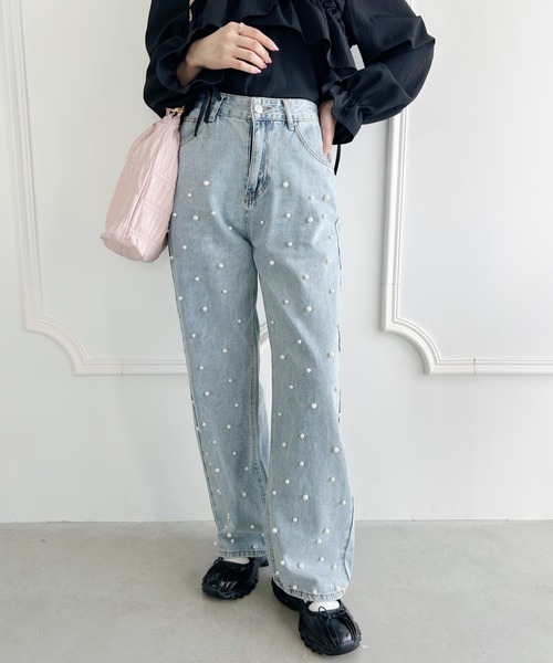 Loueme（ルエム）の「パールデニムパンツ（デニムパンツ・レディース・ライトブルー・M/S）」の9枚目の写真