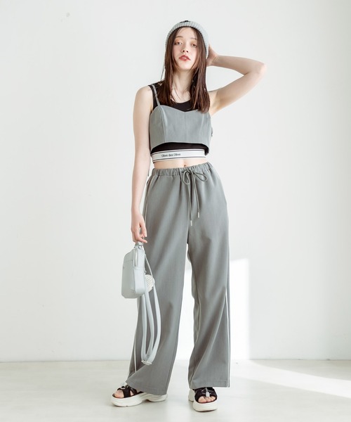 OLIVE des OLIVE(オリーブデオリーブ)の「バックストラップビスチェ 1031040410(キャミソール・レディース・ブラック/オフホワイト/チャコールグレー・FREE)」の22枚目の写真